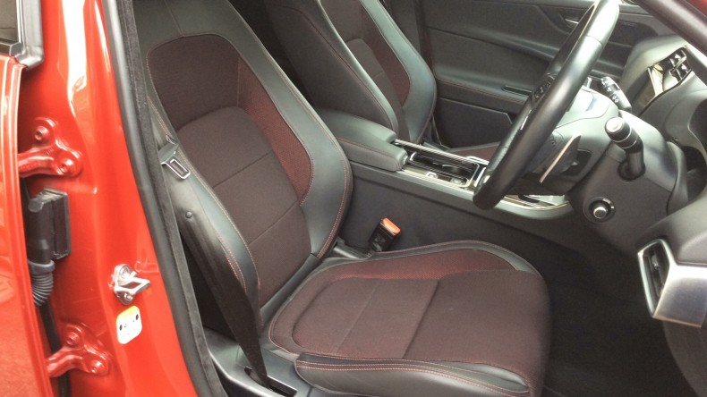 内装前方シート