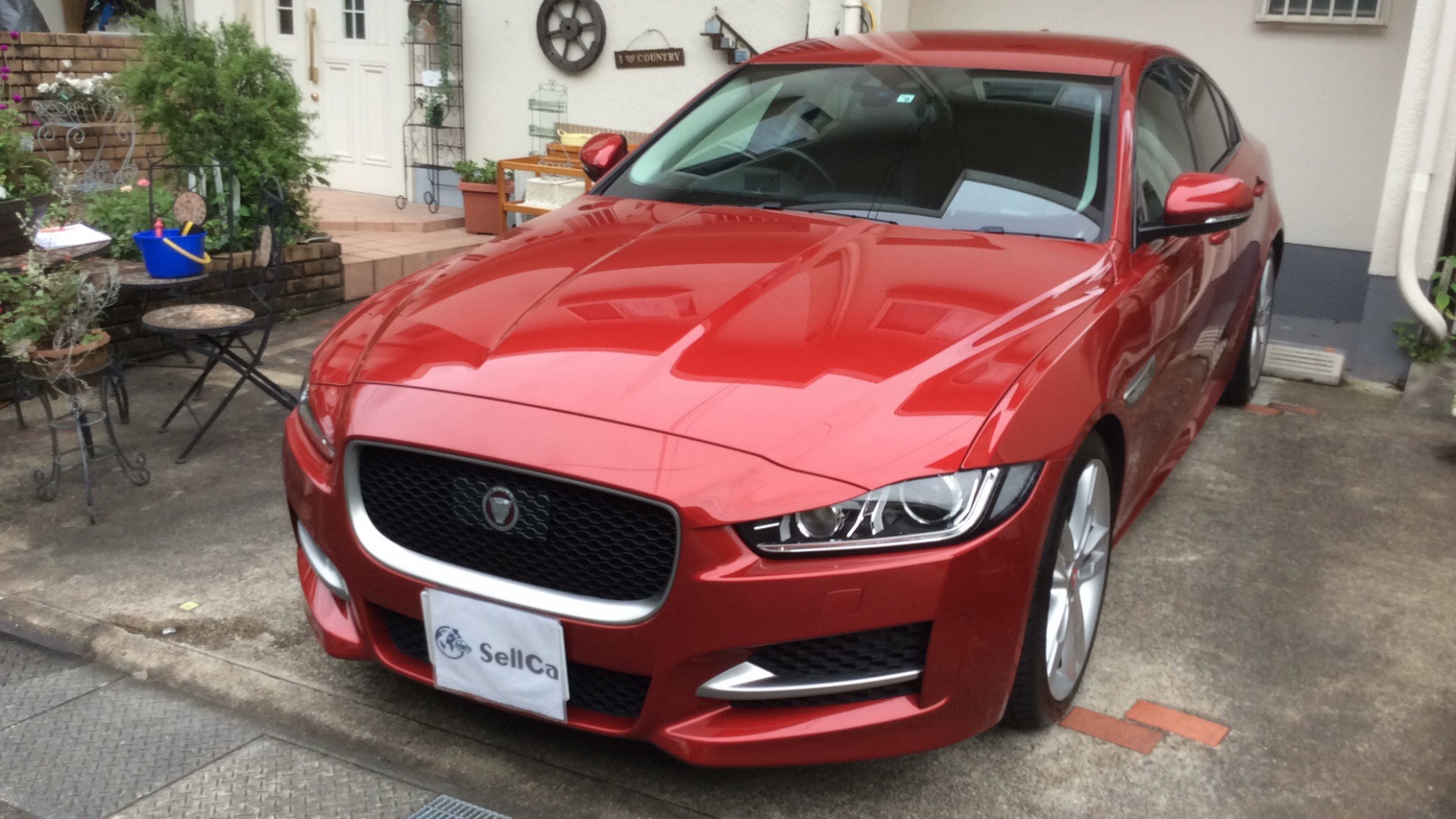 ジャガー ＸＥの売買実績画像