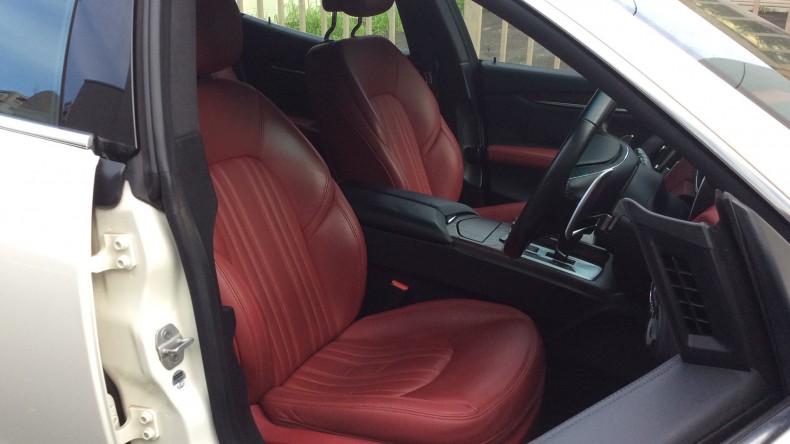 内装前方シート