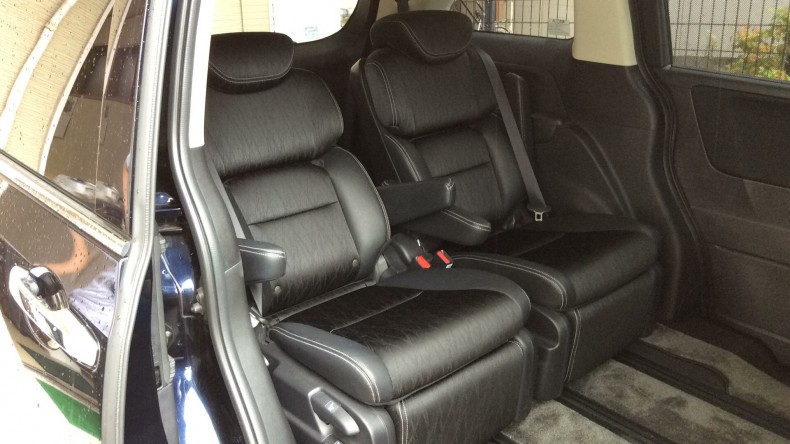 内装後方シート