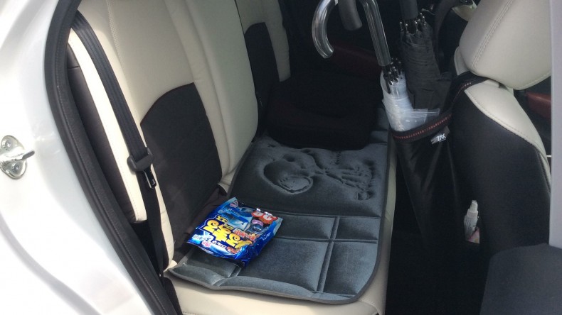 内装後方シート