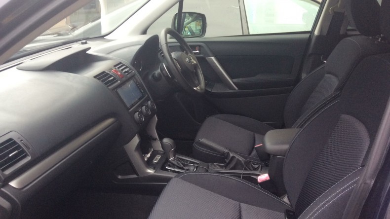 内装前方シート