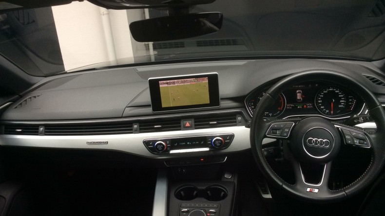 内装インパネ全体