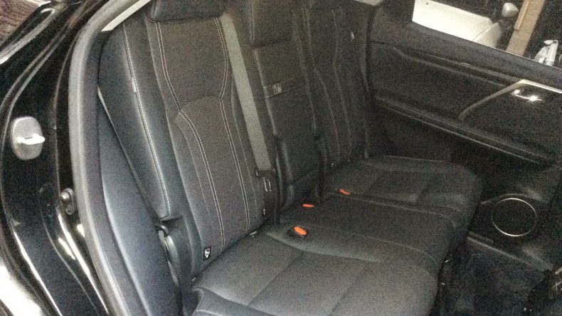 内装後方シート