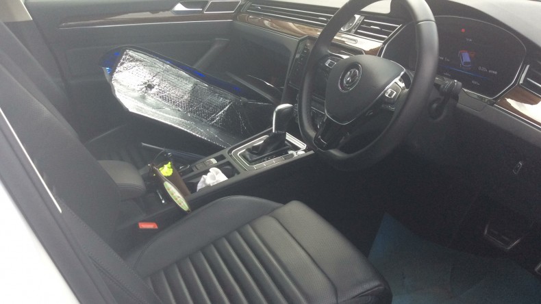 内装前方シート