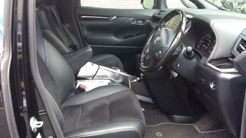 内装前方シート