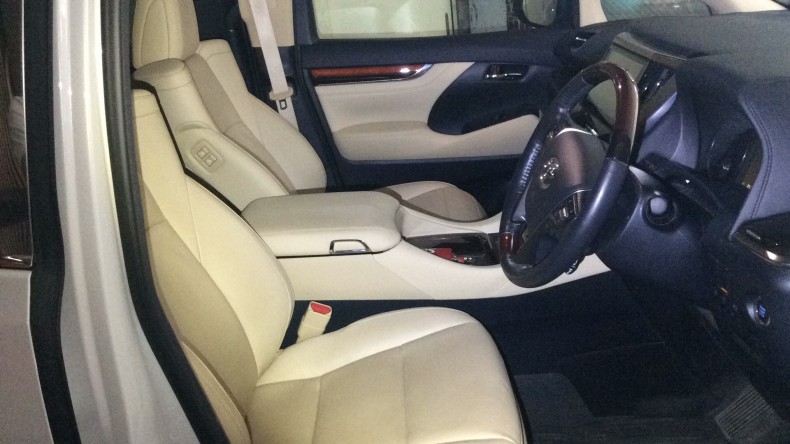 内装前方シート