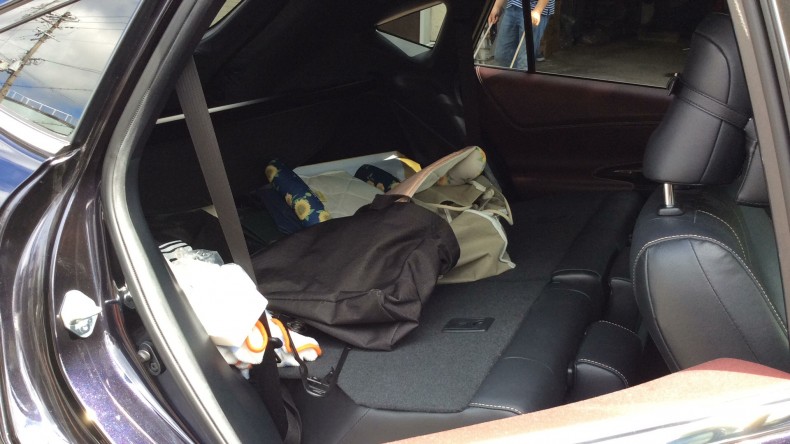 内装後方シート