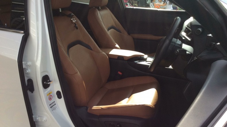 内装前方シート