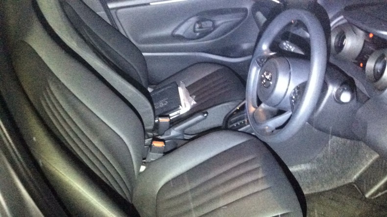 内装前方シート