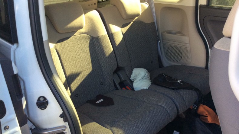 内装後方シート