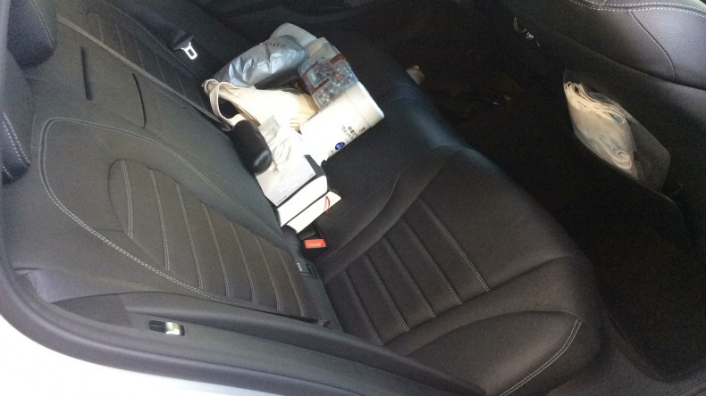 内装後方シート