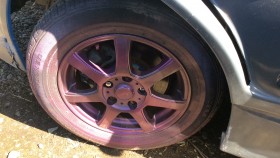 タイヤホイール前