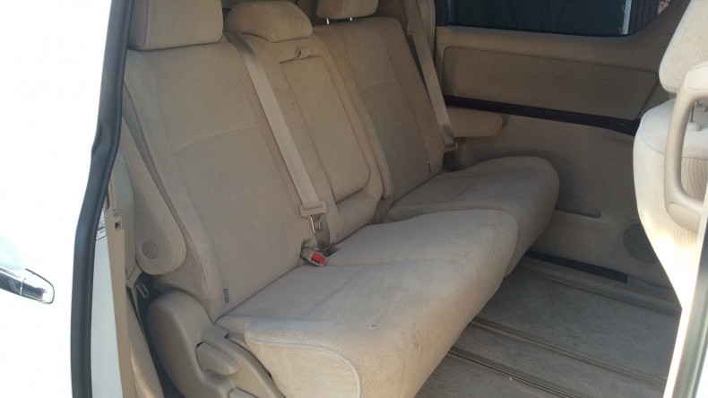 内装後方シート