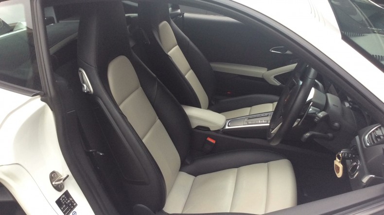 内装前方シート