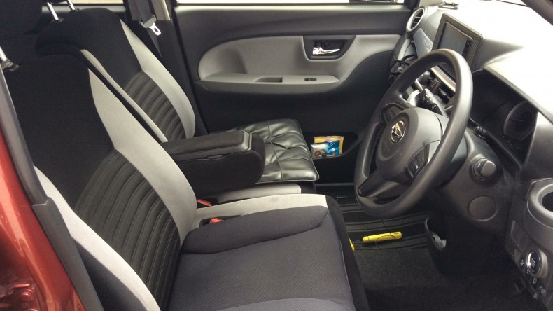 内装前方シート