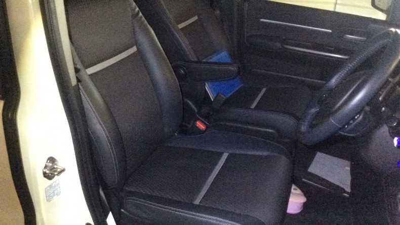 内装前方シート