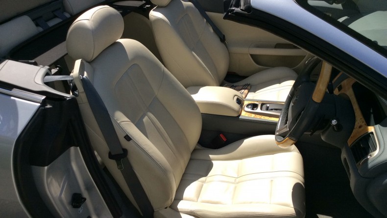 内装前方シート