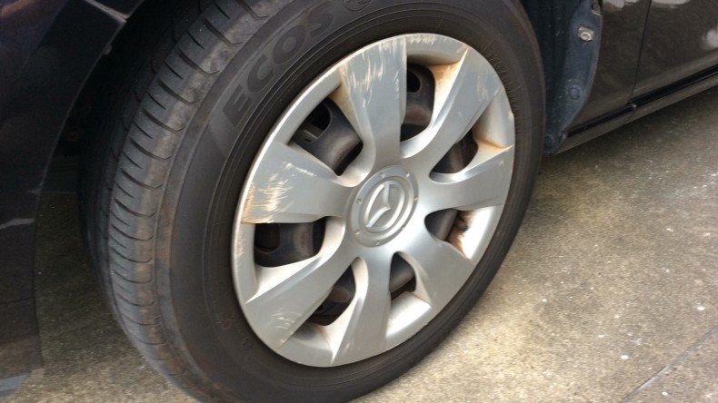 タイヤホイール前