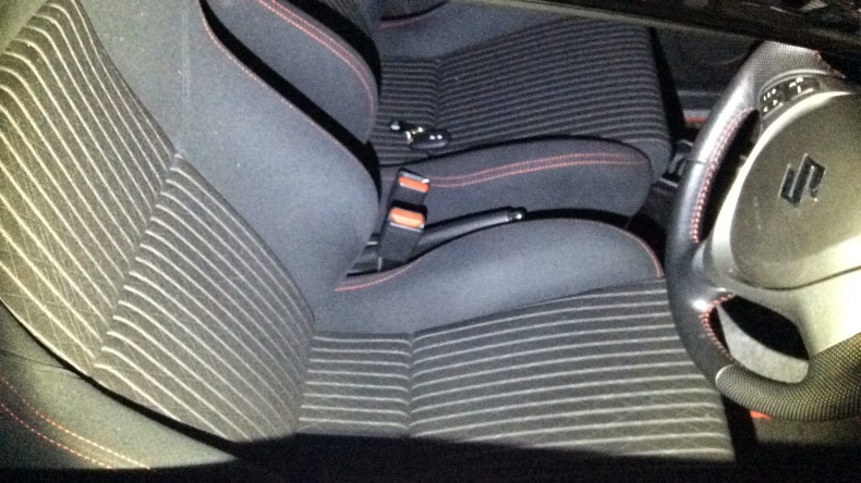 内装前方シート