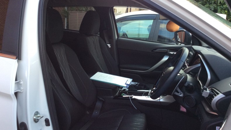 内装前方シート