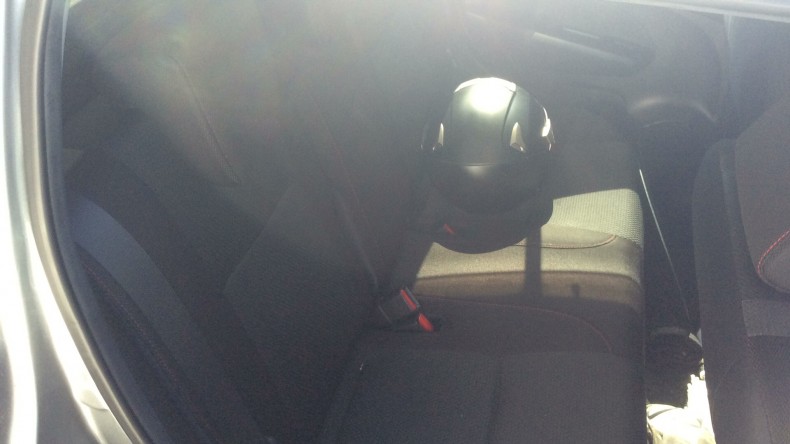 内装後方シート