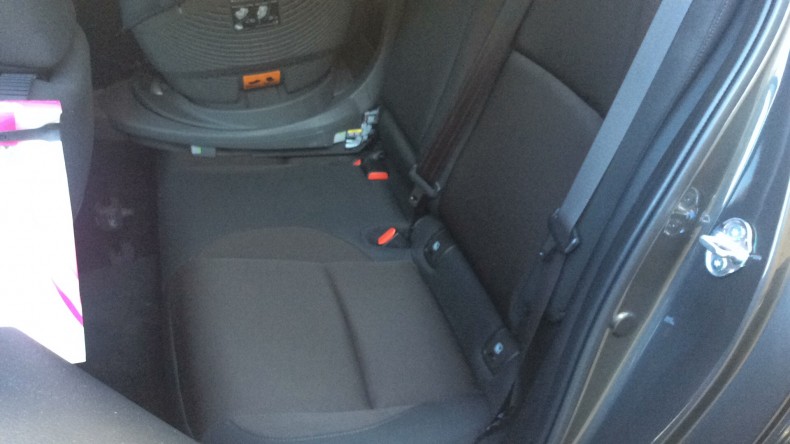 内装後方シート