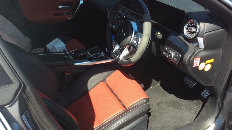 内装前方シート