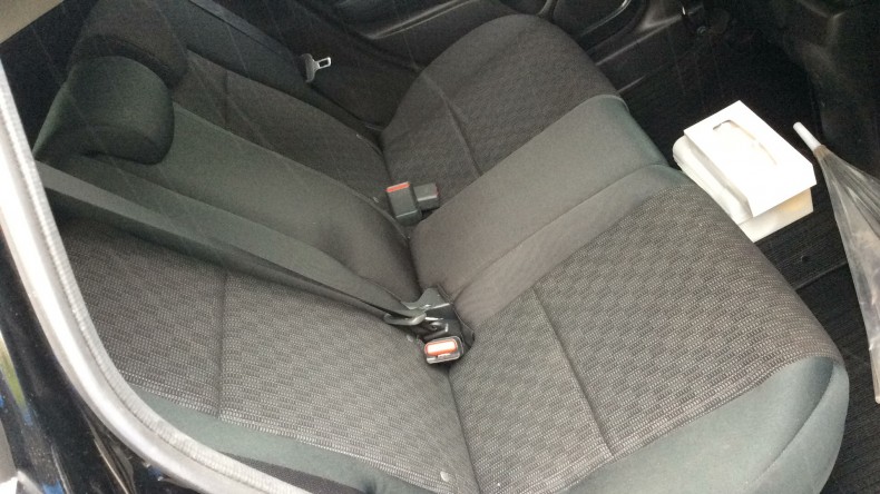 内装後方シート