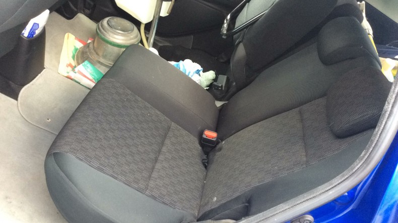 内装後方シート