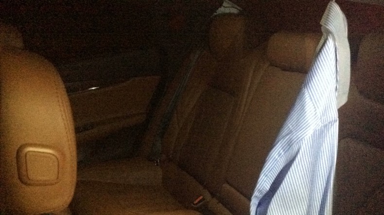 内装後方シート