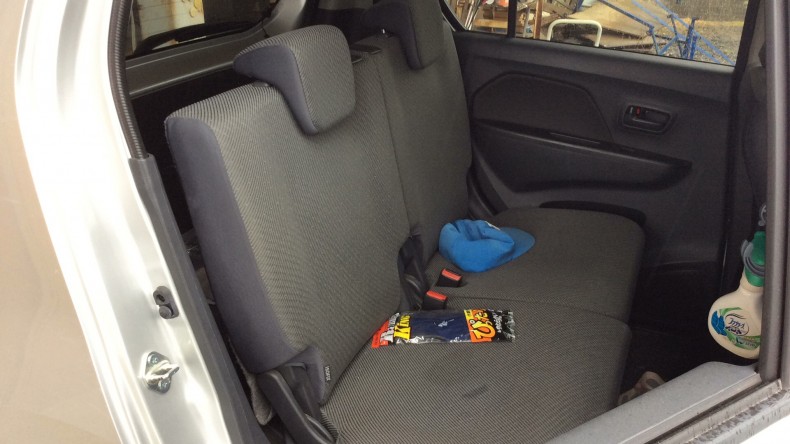 内装後方シート