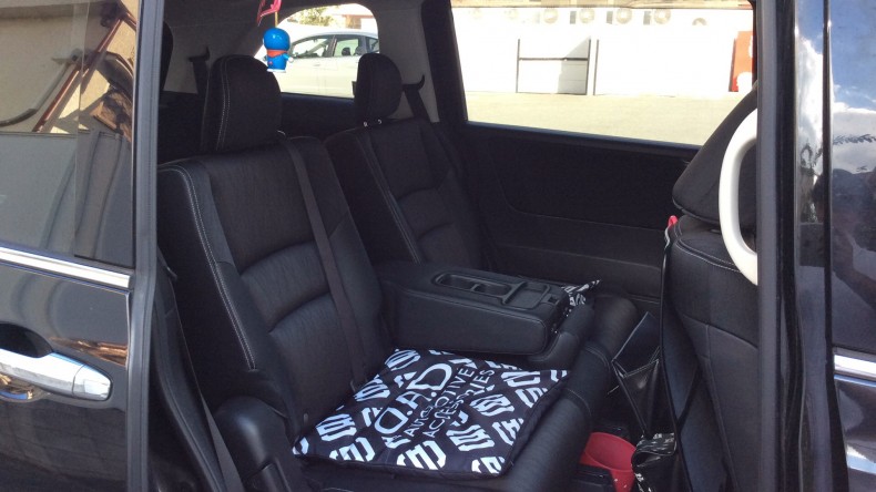 内装後方シート