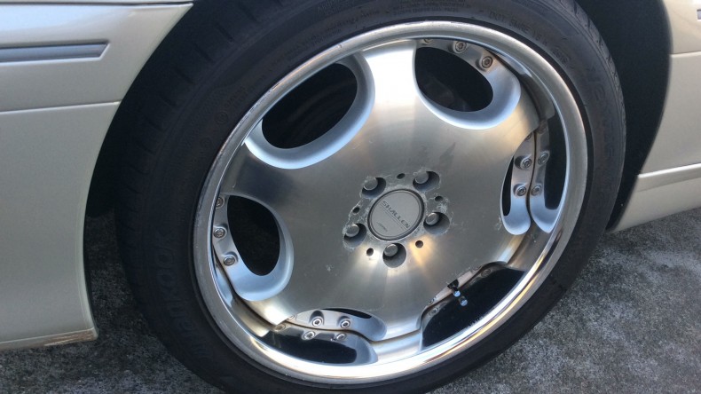 タイヤホイール前