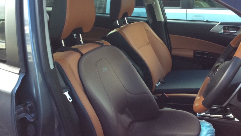 内装前方シート