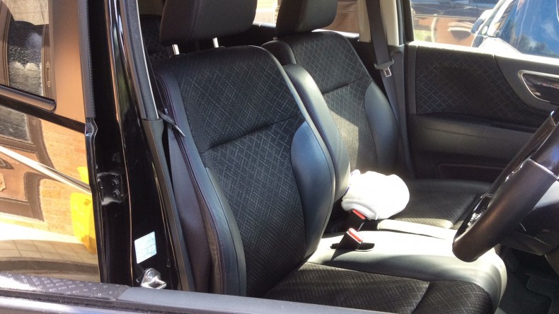 内装前方シート