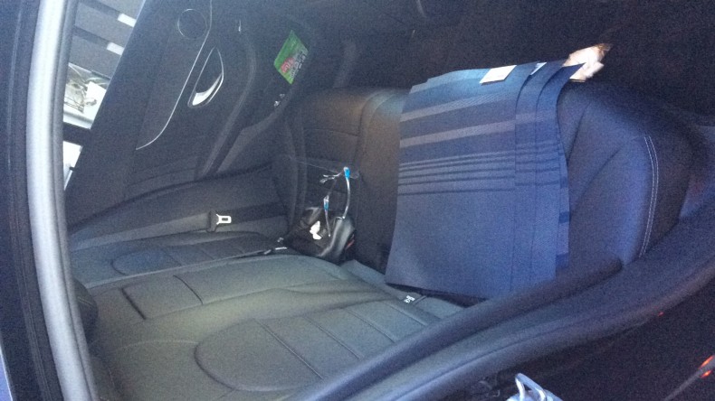 内装後方シート