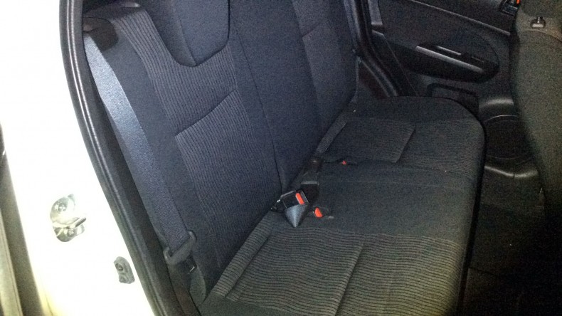 内装後方シート