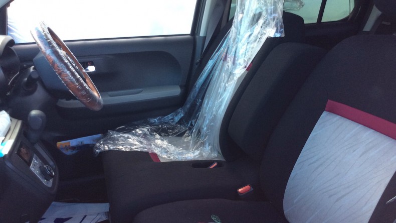 内装前方シート