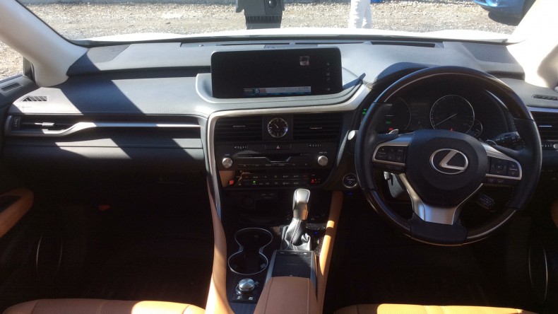 内装インパネ全体