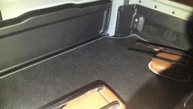 内装後方シート