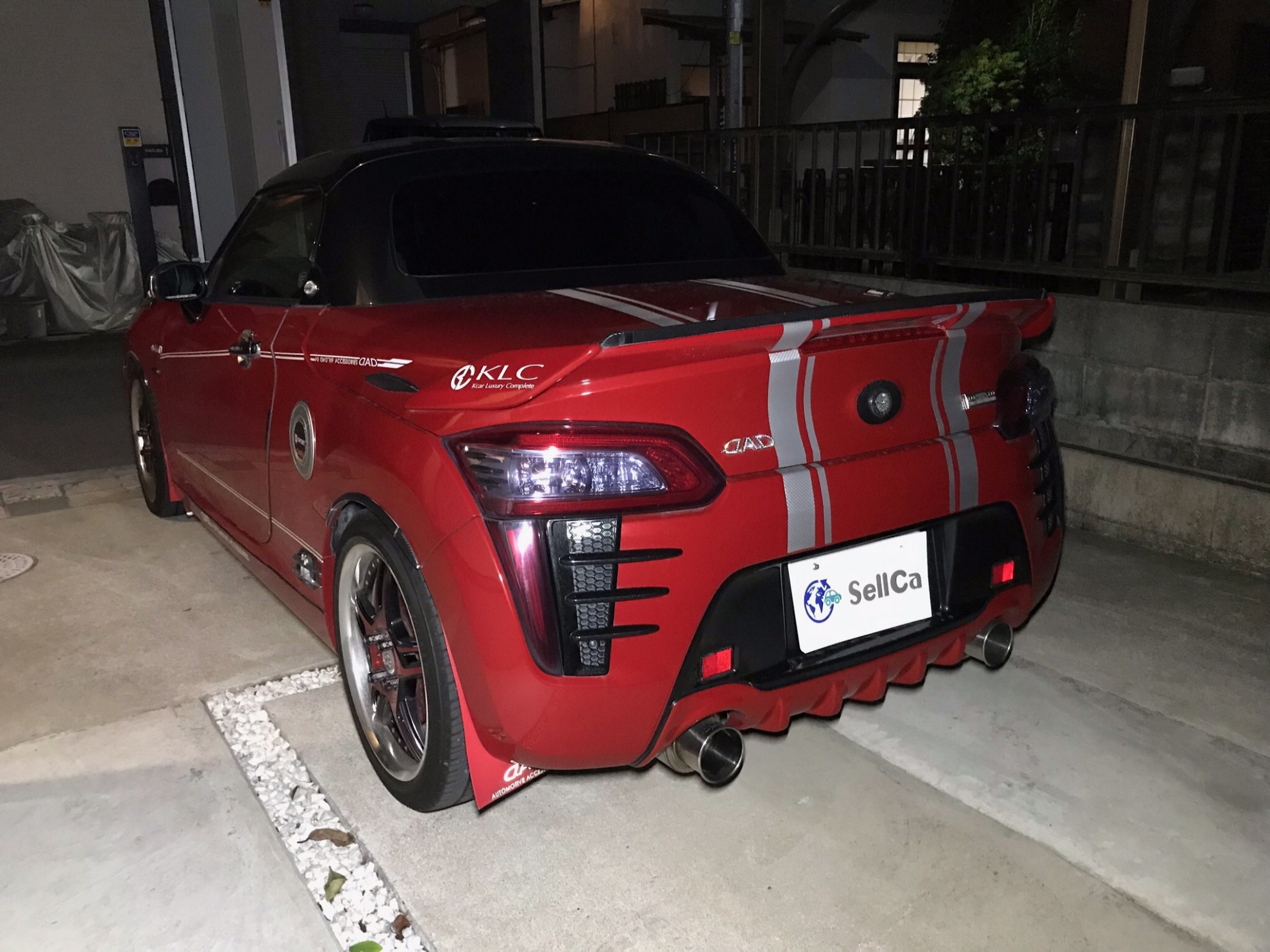外装左後方