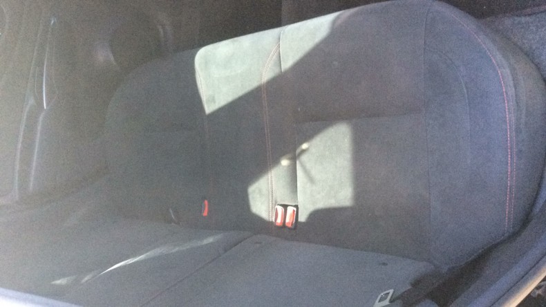 内装後方シート