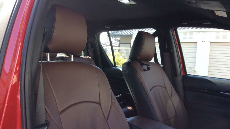 内装前方シート