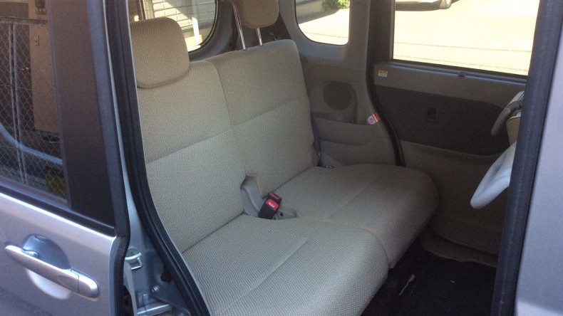 内装後方シート