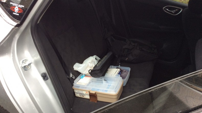 内装後方シート