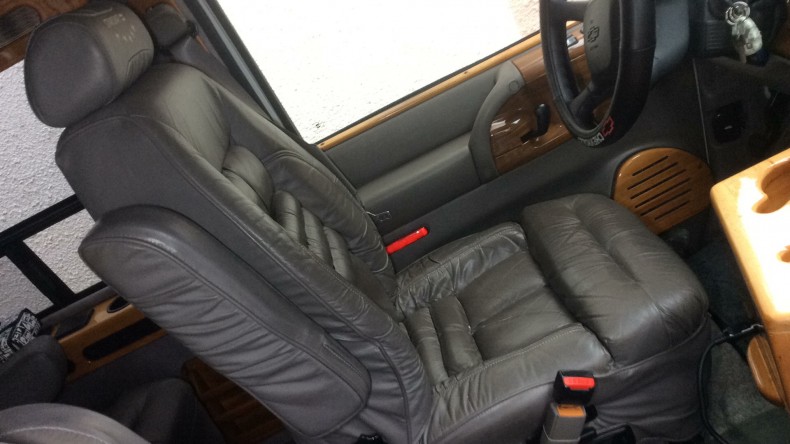 内装前方シート