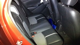 内装後方シート