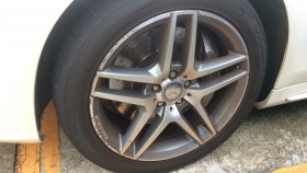 タイヤホイール前