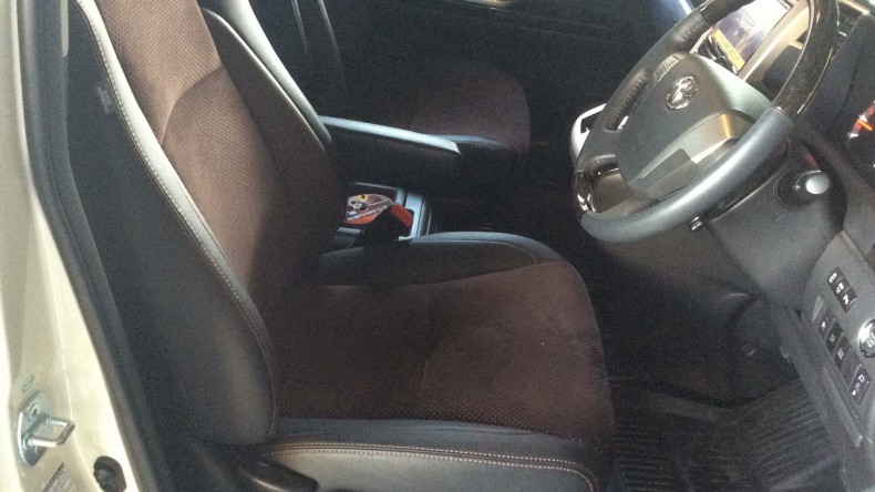 内装前方シート